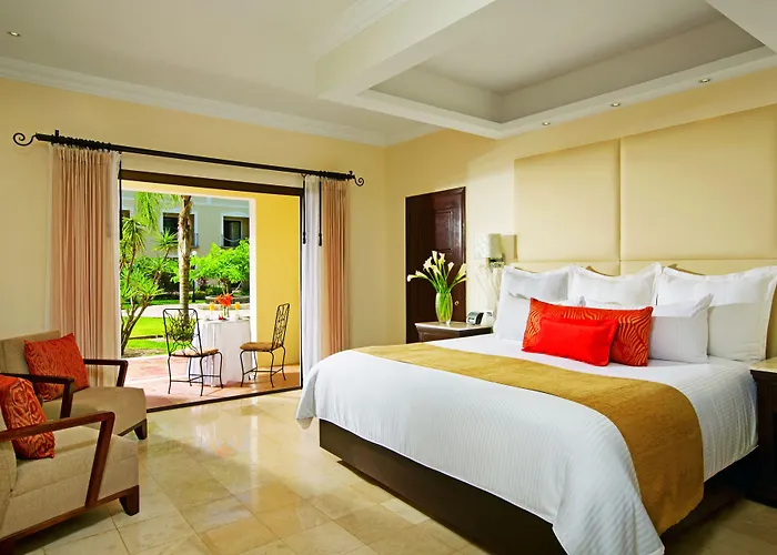Resort Dreams & Tulum