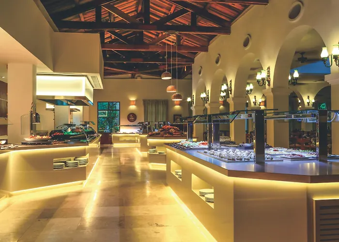Resort Dreams & Tulum
